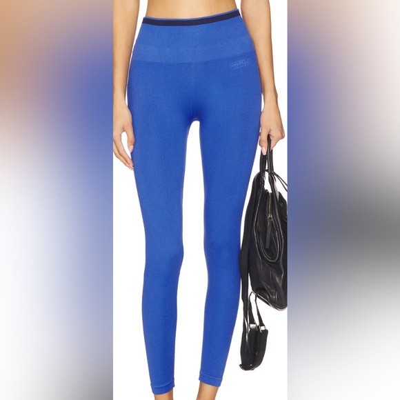 Spiritual Gangster *Love* 7/8 High Rise leggings~SMALL~ in periwinkle - Picture 1 of 9